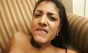 umukobwa wumuhinde a ...