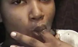 umukobwa wumuhinde y ...